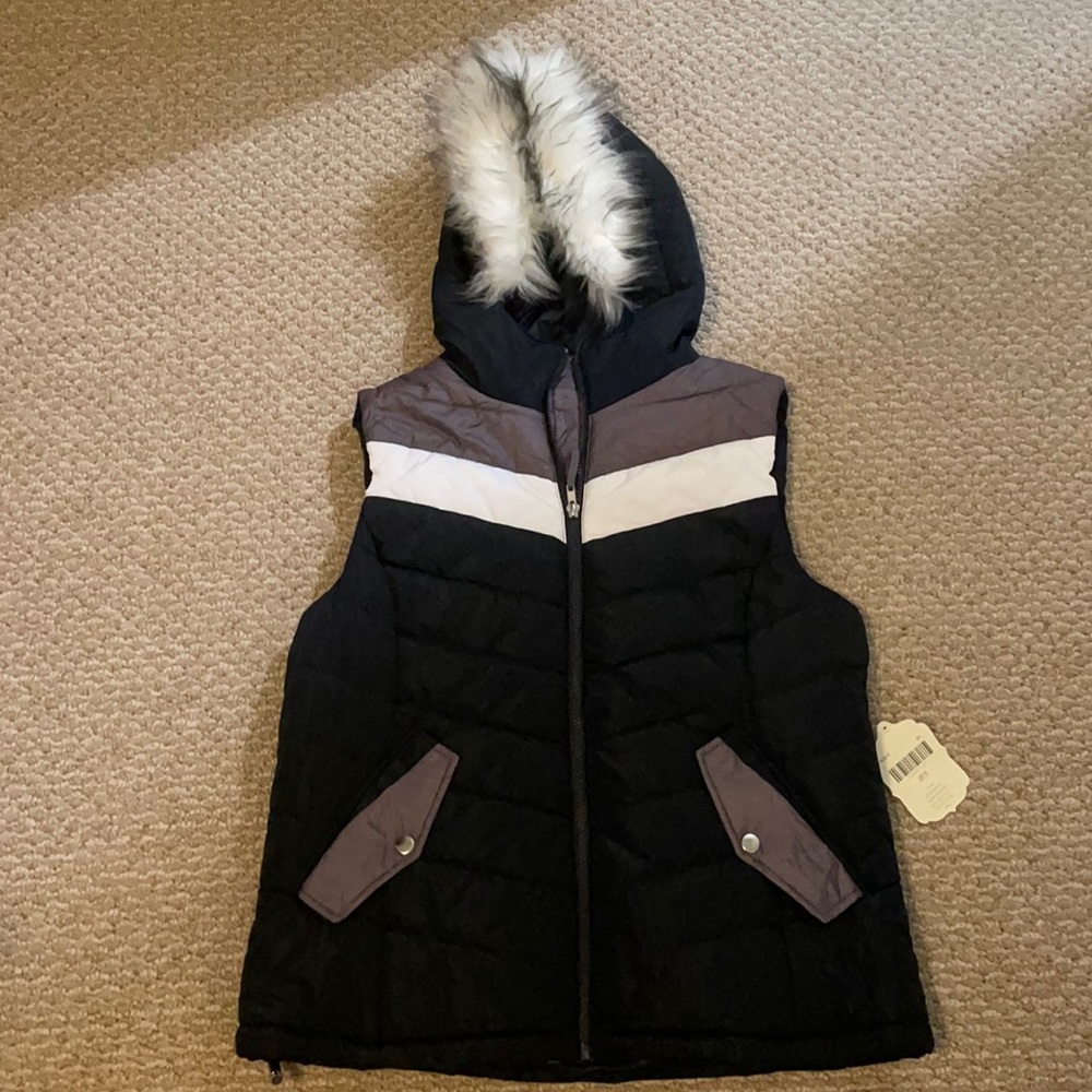 Altered State navy puffer vest with hood